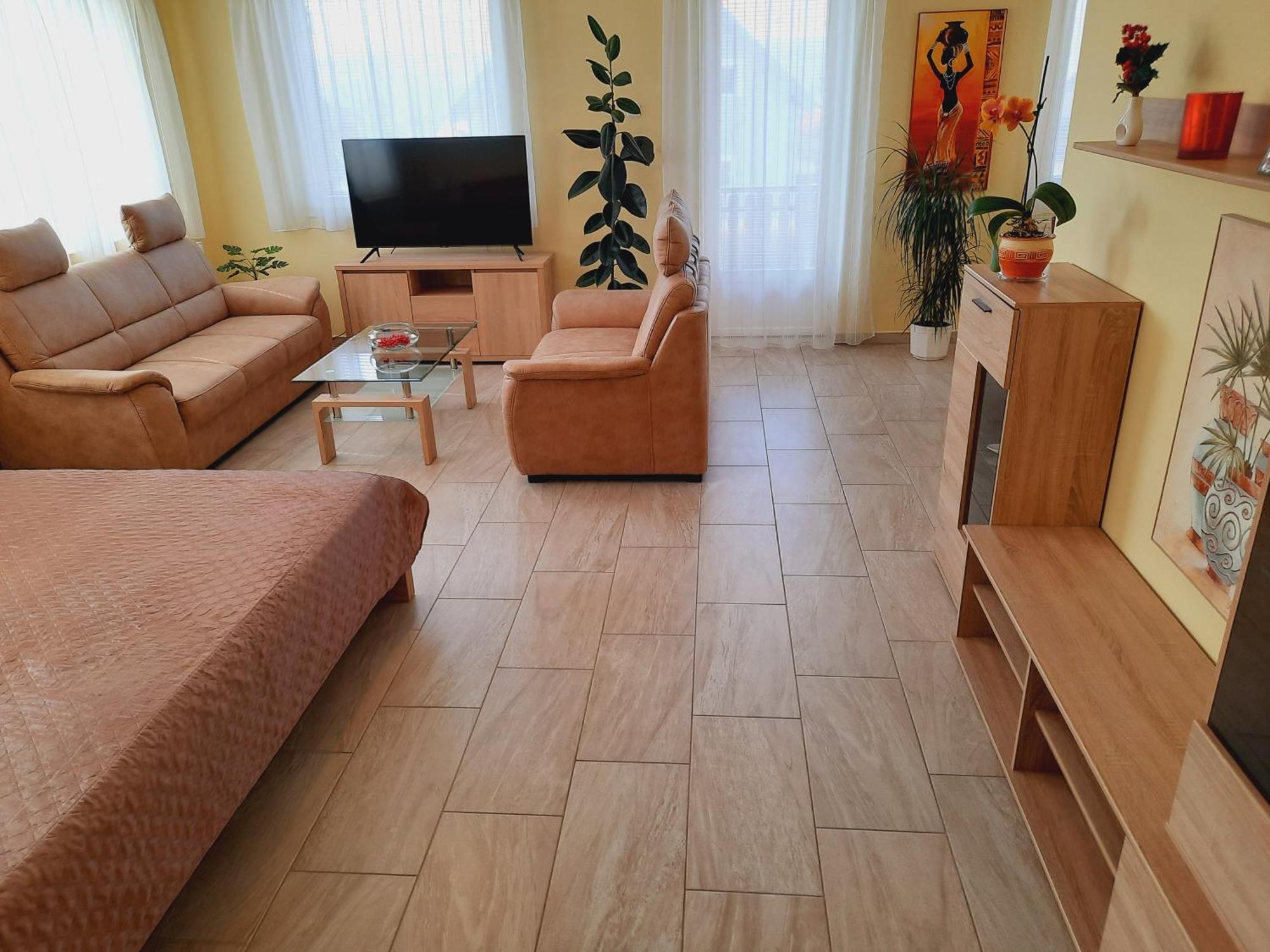 Apartmanház King Heviz Ngoại thất bức ảnh