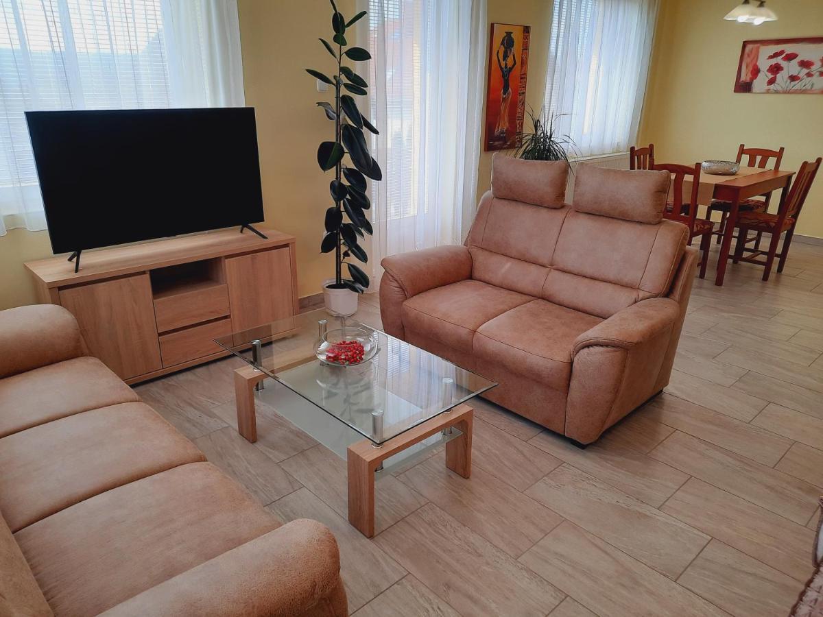 Apartmanház King Heviz Ngoại thất bức ảnh