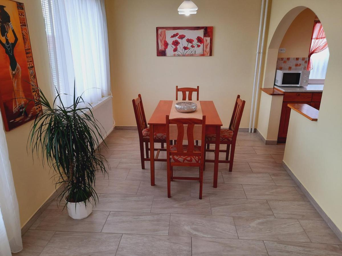 Apartmanház King Heviz Ngoại thất bức ảnh