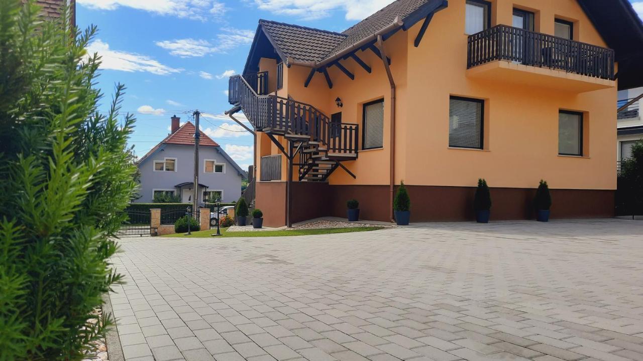 Apartmanház King Heviz Ngoại thất bức ảnh