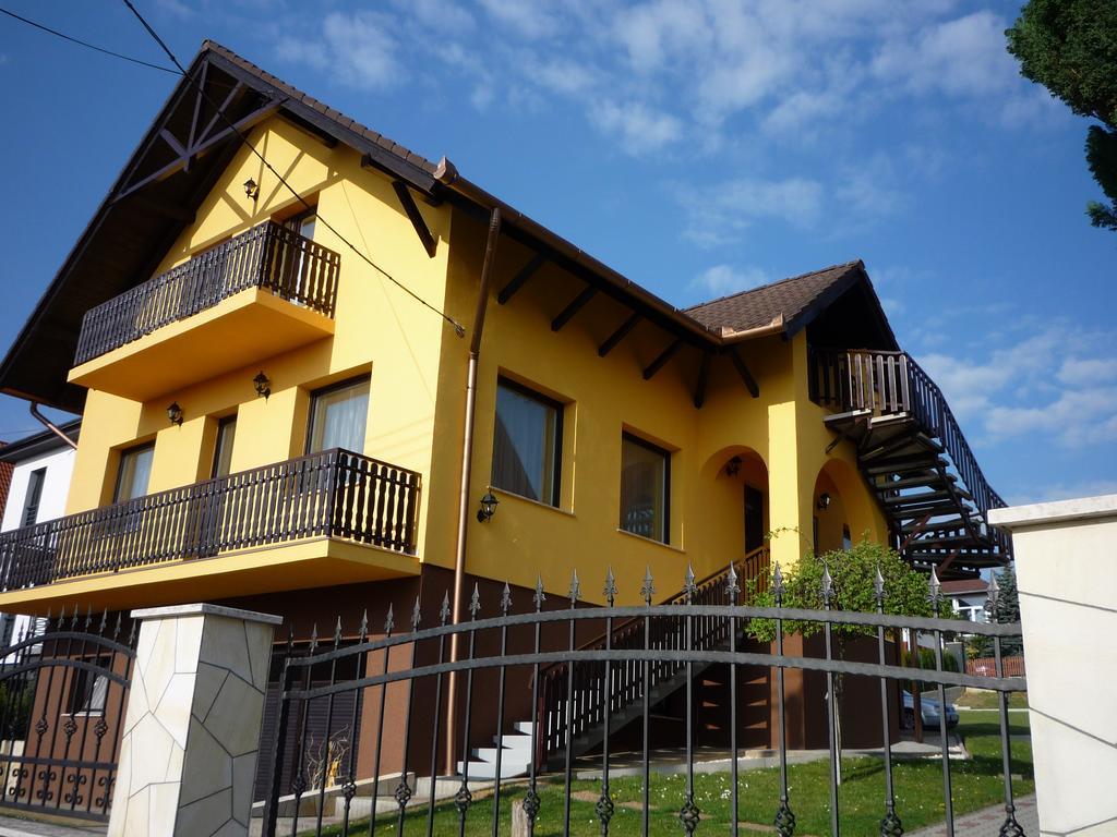 Apartmanház King Heviz Ngoại thất bức ảnh