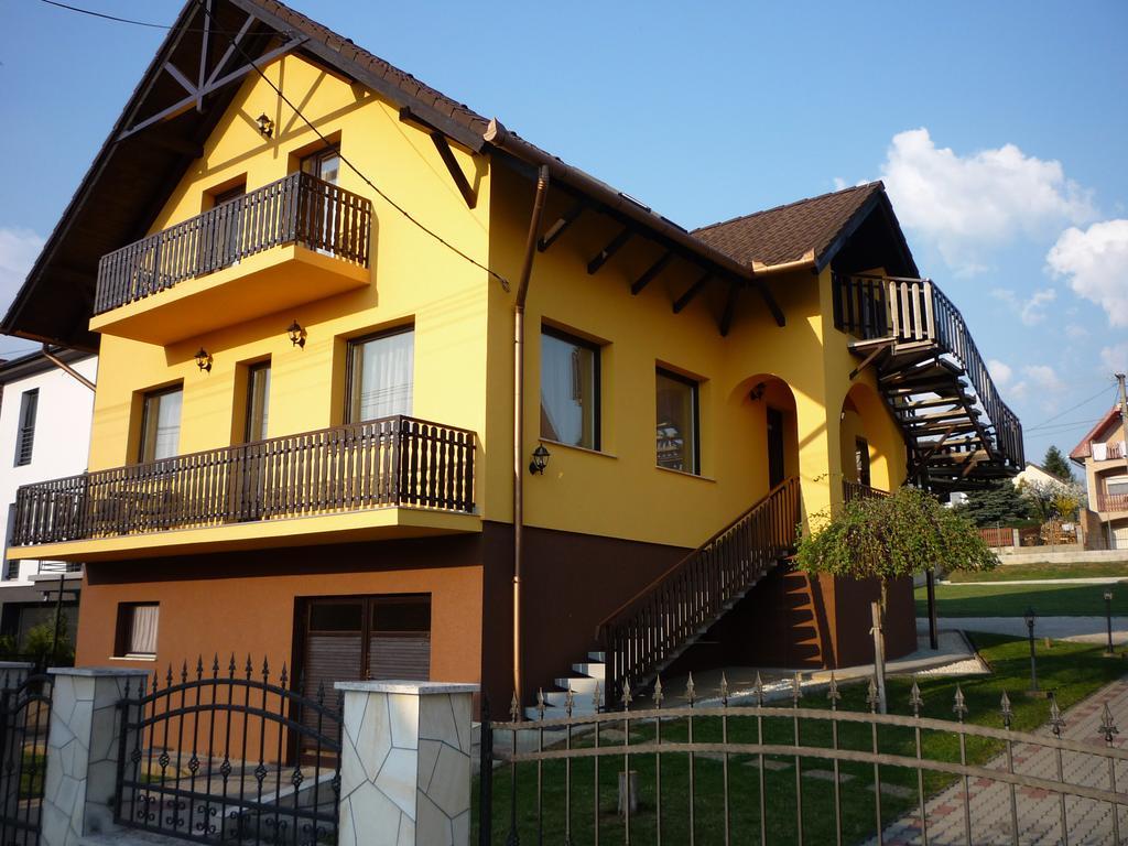 Apartmanház King Heviz Ngoại thất bức ảnh