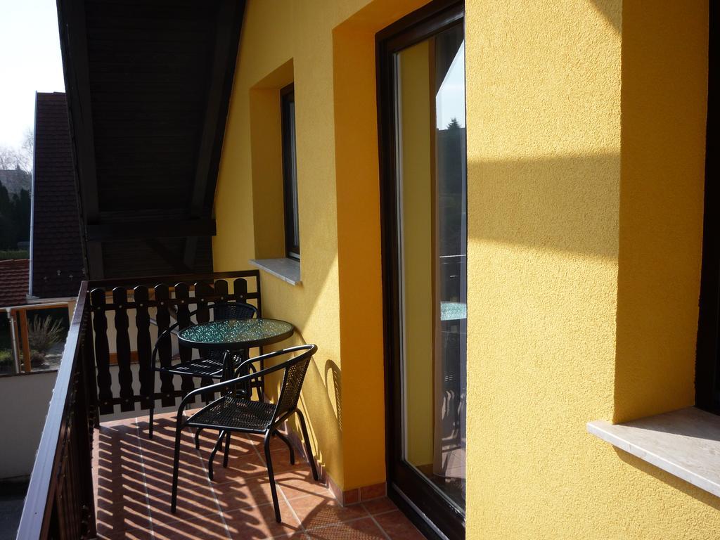 Apartmanház King Heviz Ngoại thất bức ảnh